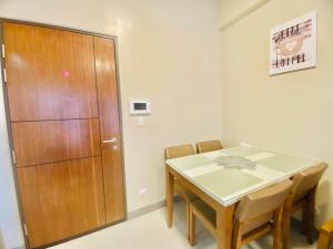 The mactan Newtwon Near Airport with POOL&BEACH access