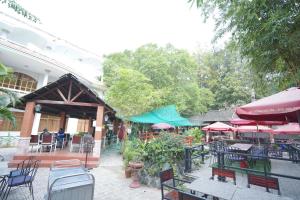 Nhà Hàng Khách Sạn Hòa Bình 2