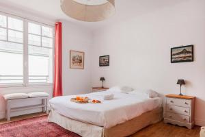 Eiffel Tower Saint Residence