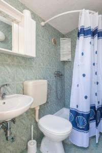 Holiday home Sweet Shelter with jacuzzi