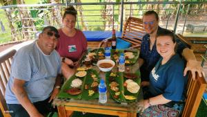 Beach Paradise Day Cruise Houseboat