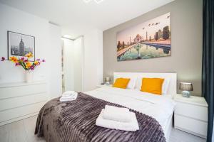 Skyline Sunset View -XCity Tower - By OpenHouse apartments