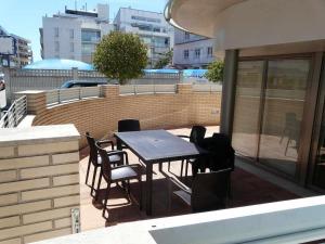 Voramar -a 50 metros playa Parking, wifi y AACC