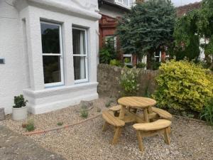 The Blue Cottage with luxurious Super King bed