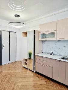 Serenity- Endless Summer Mamaia Nord Apartaments