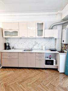 Serenity- Endless Summer Mamaia Nord Apartaments