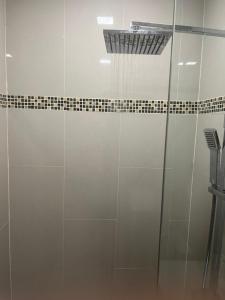 Laguna Beach Resort3-only accept no shorter than one month