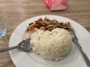 Laguna Beach Resort3-only accept no shorter than one month