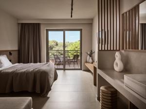 Superior Plus Room room in Alamis Apartments