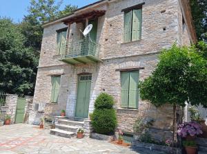 Marina Traditional Stonehouse