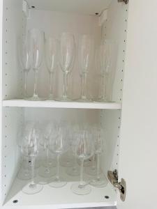 Villas Orange Villa on the Cote d'Azur 6BR 11pax AC Private Heated Pool BBQ Mountain View : photos des chambres