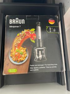 Villas Orange Villa on the Cote d'Azur 6BR 11pax AC Private Heated Pool BBQ Mountain View : photos des chambres