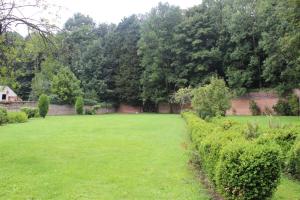 Maisons d'hotes Le Domaine Saint Ange : Bungalow Familial