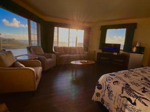 King Suite with Ocean View room in Gualala Country Inn