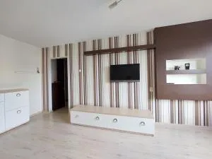 R&M apartments - Muravos