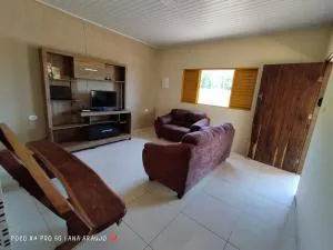 Casa Confortável em Bodoquena. - 阿基道阿纳