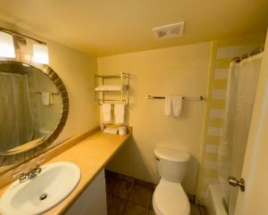 Queen Room room in Big Chile Inn & Suites
