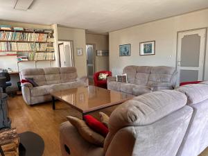 Maisons de vacances Grande maison familiale au calme en ville : photos des chambres