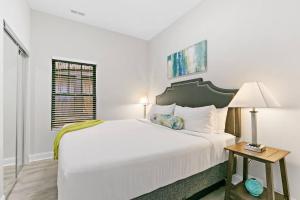 Relaxing 3BR Apt with King Beds & Washer - Lawndale 1 & 2 rep