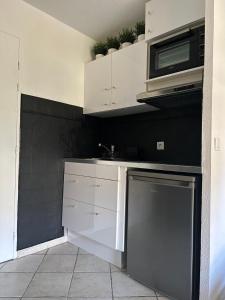 Appartement Résidence Santa Barbara avec Piscine et à 750m de la Plage