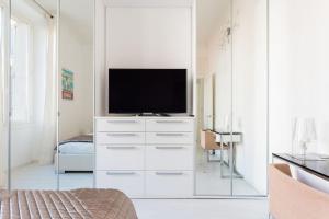 5-Star Apartment on Rue d’Antibes