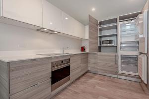 Hollywood Beach Rooftop Pool Balcony