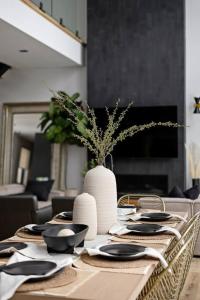 Chalet Peak Tremblant: Your Mountain Escape.