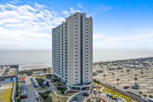 Beautiful 2BR Penthouse with Amazing Views