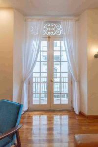 LUXURY Mid-Century Apartment In Casco Viejo