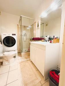 Appartements Tres jolie F2 cosy 45m2 avec balcon et parking proche Paris : photos des chambres