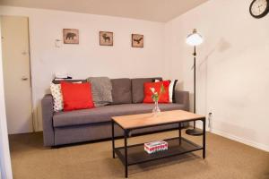 Cozy Studio Downtown Parking Coffee Location