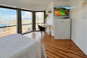 1BR Ocean Sunset View With Parking