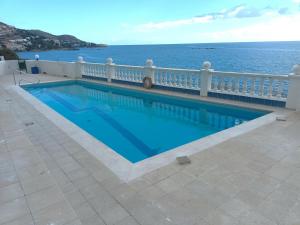 3236 - ARIADNA, B, 4-C, situado en 1ª línea de mar, con una vista magnífica desde la terraza-salón soleada - ES-258-97