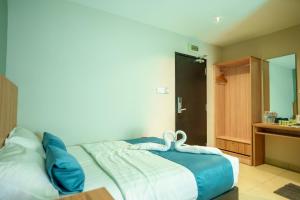 Alaxis Hotel