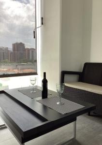 Skyline Loft Balcony Near Airport