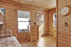 Binkys Mountain Hideaway Big Bear~Central Moonridge Chalet