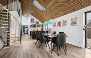 Nice Home In Brenderup Fyn