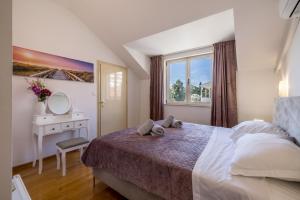 Urban Utopia Penthouse with private parking