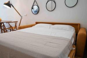 Studio chic avec terrasse, lumineux et calme 1