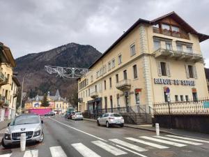 Appartements Yellow Home-by So'SerenityHome-balcon vue montagne-mezzanine : photos des chambres