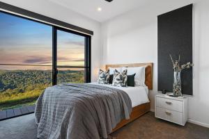 The Ridge at Maleny 3 Bedroom Deluxe Residence - Panoramic Valley Views