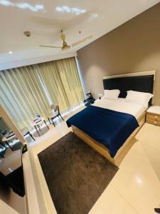 Luxury Studios Key 6