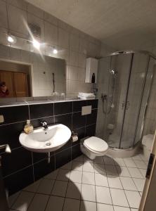 Ferienwohnung mit Schwimmbad und Gartenblick