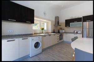 Typical quiet Algarve cottage