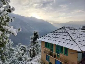 Old Is Gold Mudhouse Lushal Jibhi - Kāndi