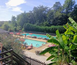 Chalets Chalet-dordogne B10 camping Chateau Le Verdoyer - Champs Romain, Dordogne : photos des chambres