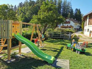 Ferienwohnung Biene - Moosbachhof