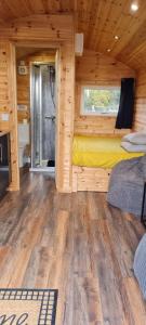 The Getaway - The Red Kite - Pet Friendly Luxury Glamping Cabin