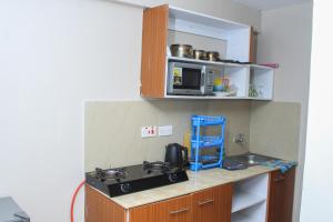 LaMeg Furnished 1 br in Aviation