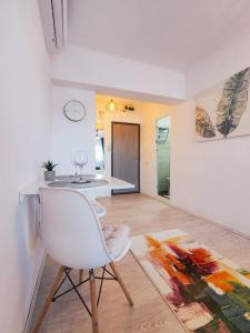 Holiday Studio Sibiu - Central, Cozy & Self Check-In